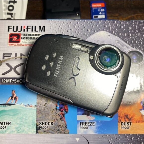 Fujifilm XP Finepix XP10 - Picture 2 of 3